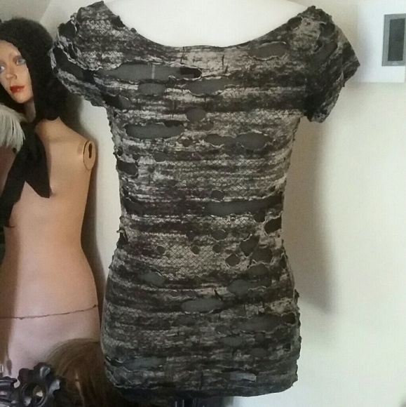 Heavy Red Gothic Distressed Mesh Shirt Sz M - Picture 2 of 8